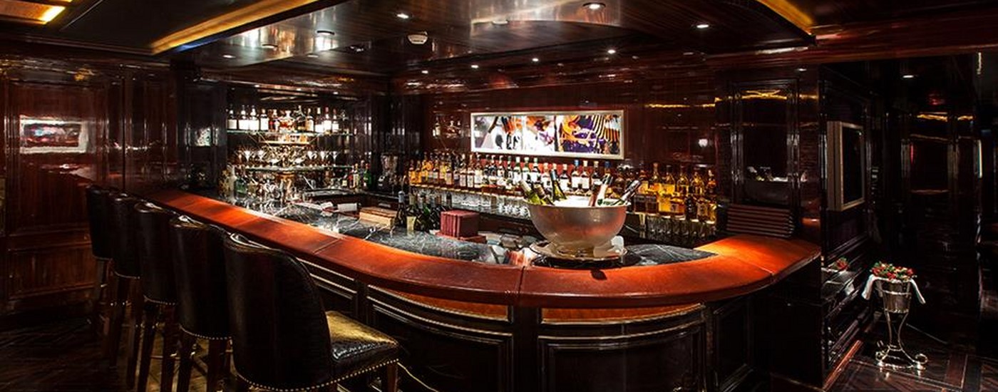 bar-2.jpg